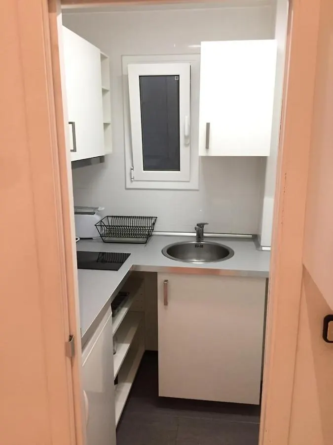 New! Apartment In Sarria Near Metro Barcelona